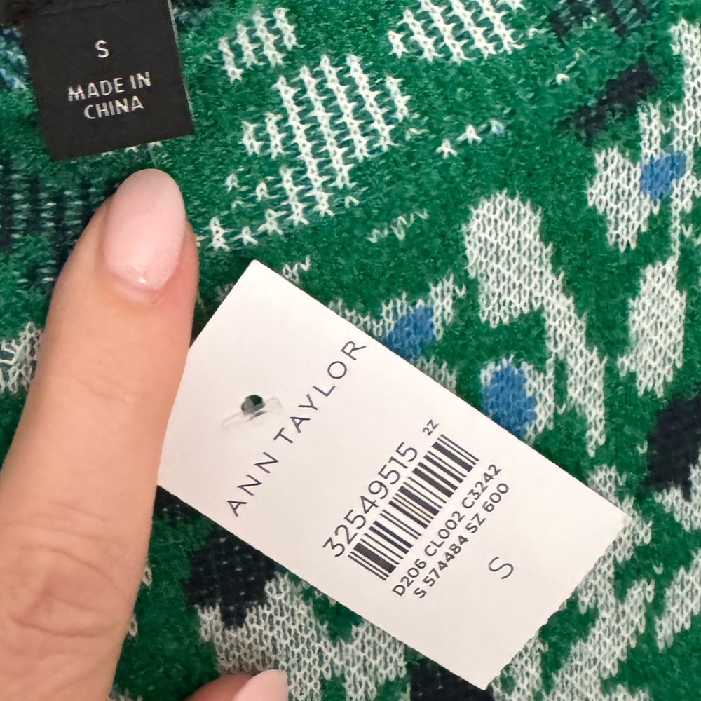 Ultra soft garden sweater - Picture 7 of 7